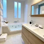 Appartement Rapp Quai De Seine