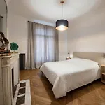 Appartement Rapp Quai De Seine